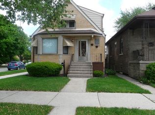 5601 S Karlov Ave, Chicago, IL 60629