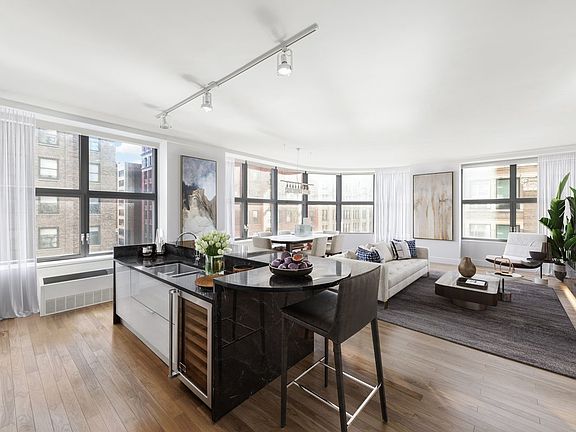5th image of 240 Park Ave S APT 8A