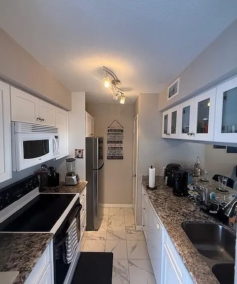 6111 Beverly Hill St #35 — Photo 13