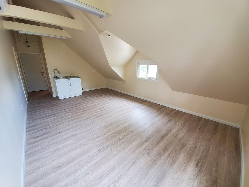 2nd image of 4 Main St #301