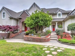 8621 Eastin Ridge Dr, Owasso, OK 74055