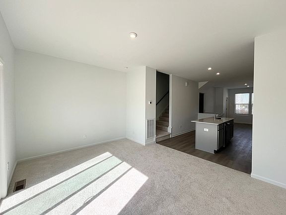 4th image of 3326 Bomore Rd