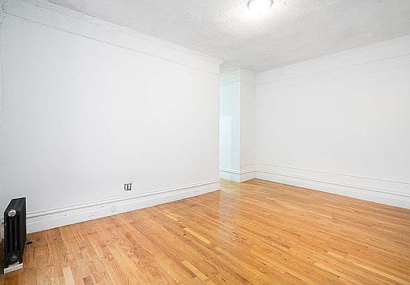 4th image of 305 W 138th St #4A