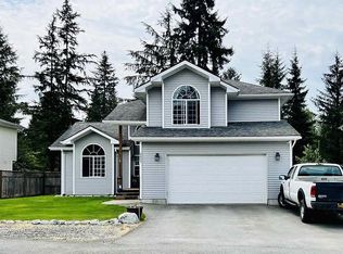 9849 Lone Wolf Dr, Juneau, AK 99801