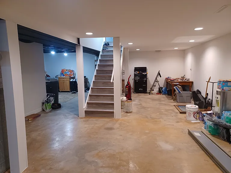 692 Lor Ann St — Photo 23