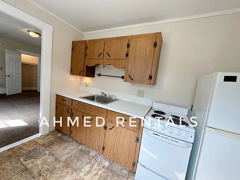 463 Saint John St #1R — Photo 8