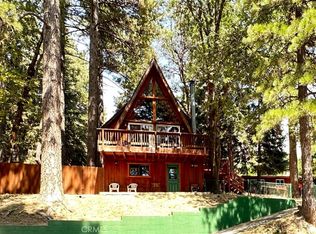 31450 Ocean View Dr, Running Springs, CA 92382