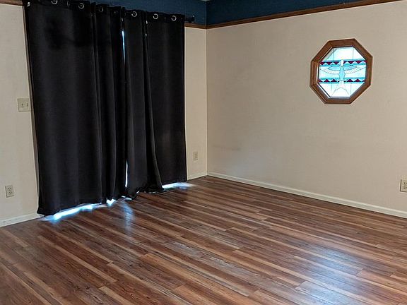 4th image of 1426 41st Ave