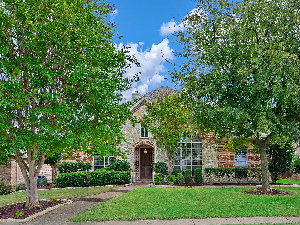 1815 Marshall Dr