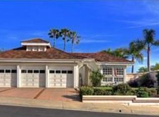 11 Harbor Is, Newport Beach, CA 92660