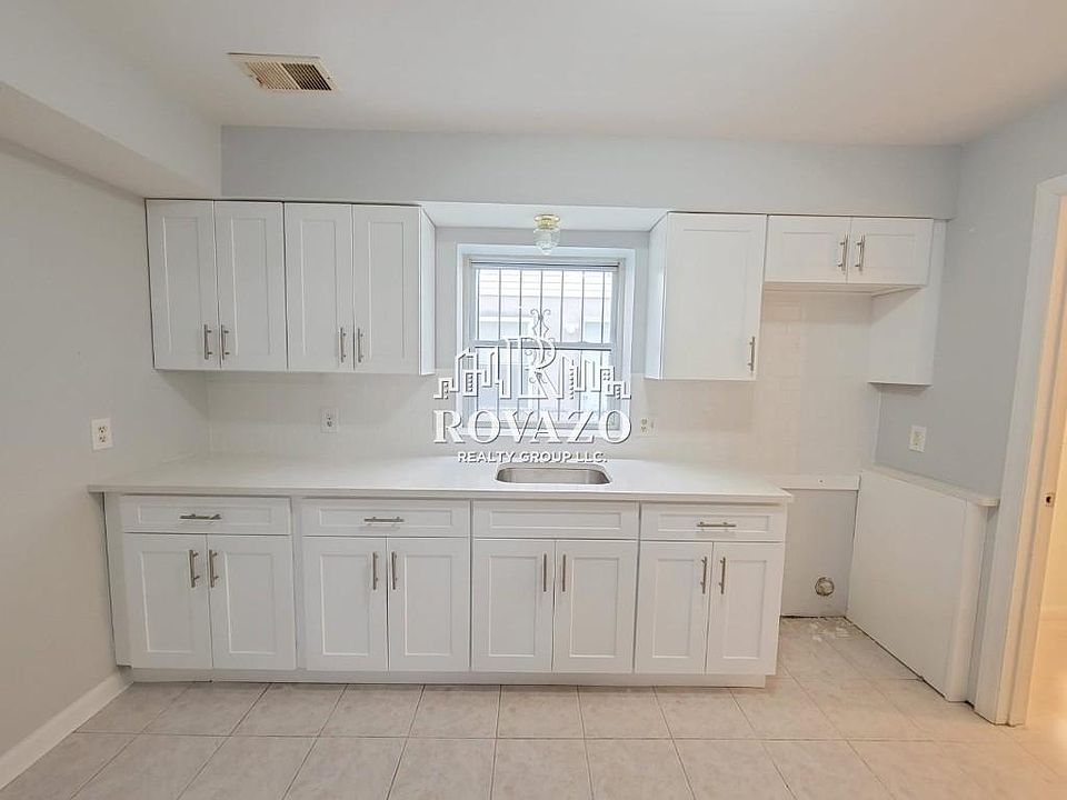 1st image of 40 Wainwright St #1A