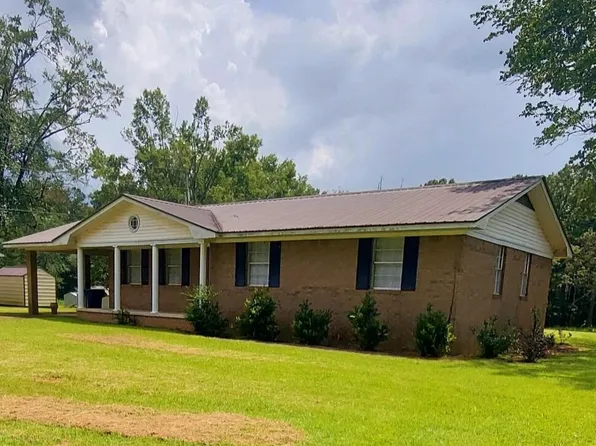 261 Lake Dr, Pontotoc, MS 38863