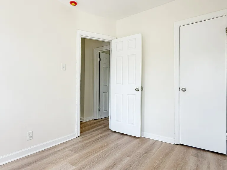 1510 SE Riverside Dr #B3 — Photo 12