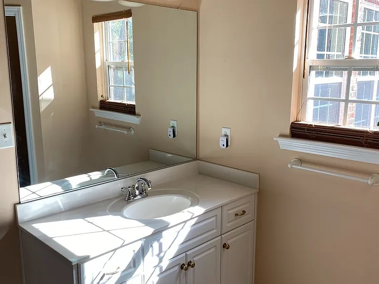 1002 Dorset Ln — Photo 18