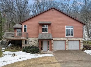 9391 Union Valley Rd, BLACK EARTH, WI 53515