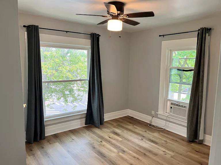 701 Washtenaw Ave #2 — Photo 9
