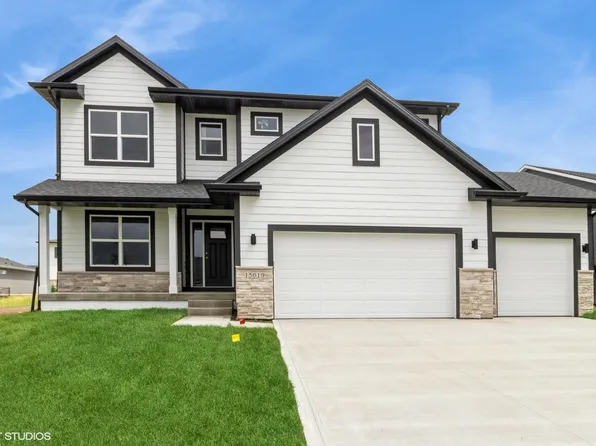 15019 Springbrook Trl, Urbandale, IA 50323