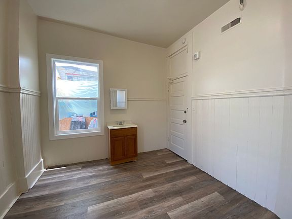 2nd image of 1139 Stockton St APT 24