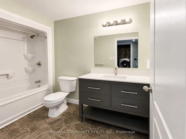24 Sunshine Ln — Photo 18