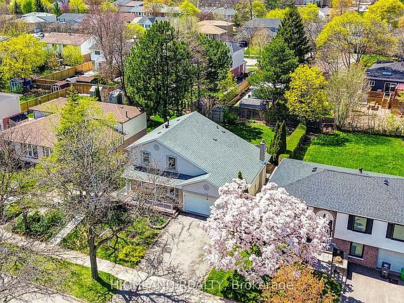 3rd image of 2231 Buttonbush Cres