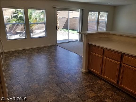 5th image of 2412 Cockatoo Dr #0