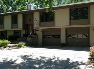 2003 Buffalo St, Pierre, SD 57501