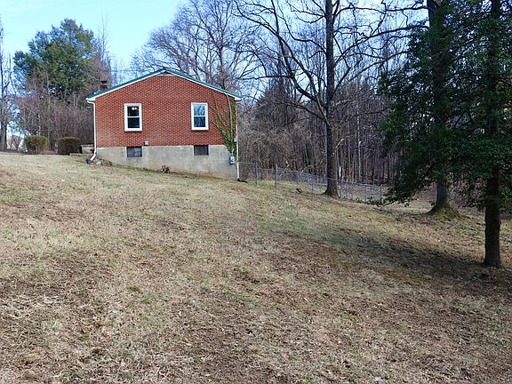 3rd image of 4783 Keagy Rd