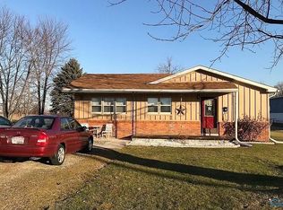 132 Cherry St, Bradner, OH 43406