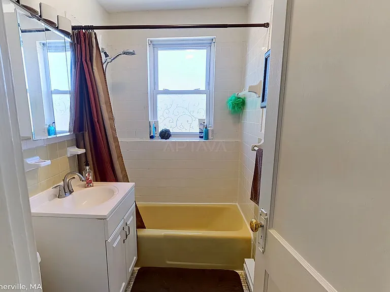 402 Highland Ave #30 — Photo 8