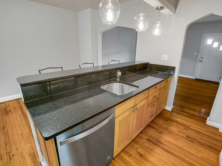 1125 Roland Heights Ave — Photo 9