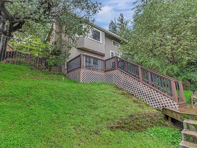 16101 Matilija Dr — Photo 27