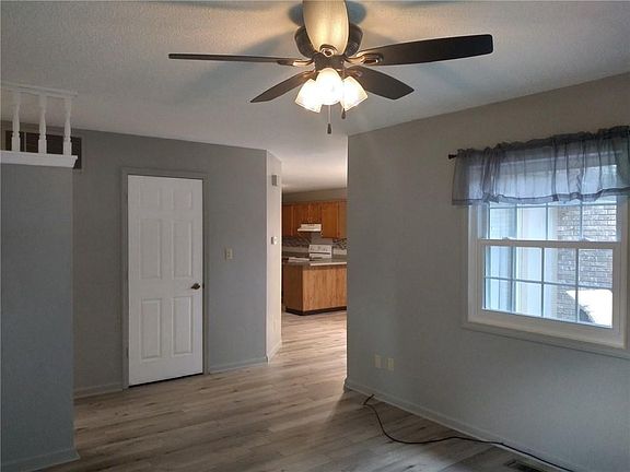 5th image of 216 Francis Avenue Ct