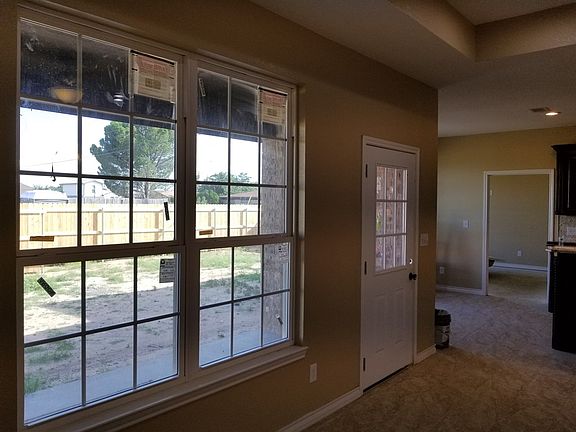 4th image of 1200 E Oak Ave