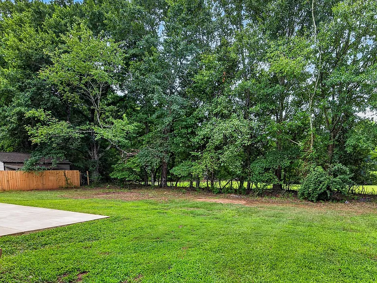 912 Kearney Dr — Photo 35