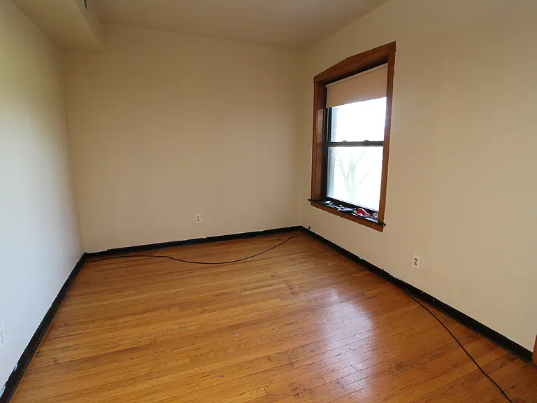 1728 W Juneway Ter #2E — Photo 6