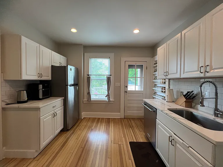 324 Villa Ave — Photo 13