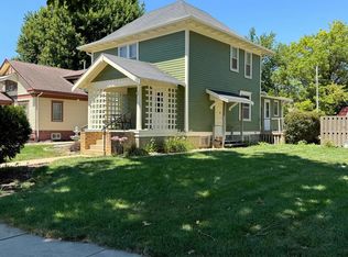 611 1st St, Griswold, IA 51535