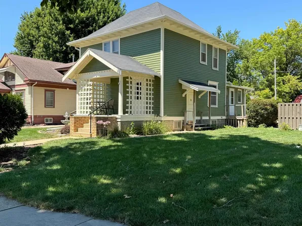 611 1st St, Griswold, IA 51535