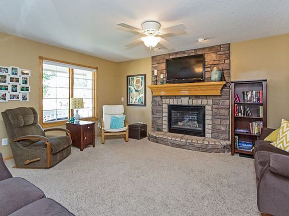4th image of 2110 Country Cove Ln