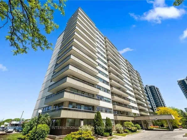 215 Glenridge Ave #1102, Saint Catharines, ON L2T 3J7