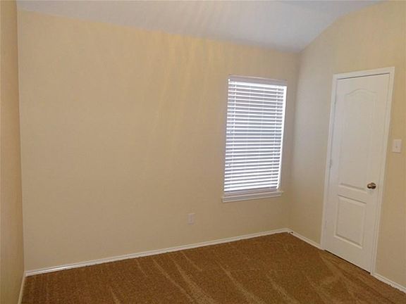 4th image of 9055 Weller Ln