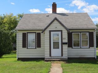 1023 E 3rd St, Webster, SD 57274