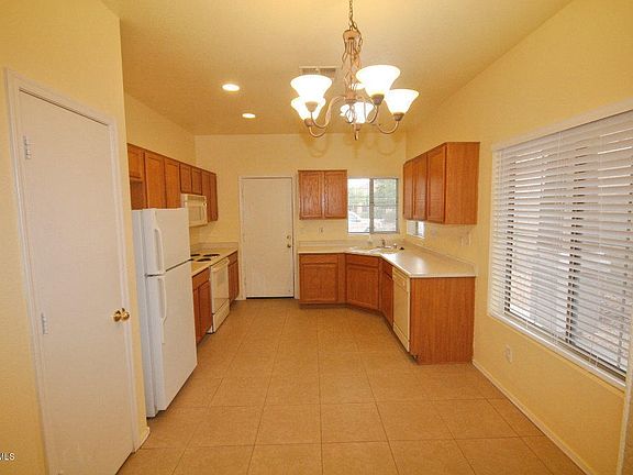 KITCHEN-2
