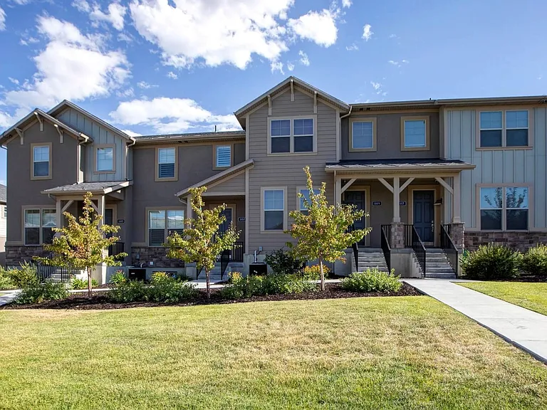 1107 W Wasatch Spring Rd — Photo 2
