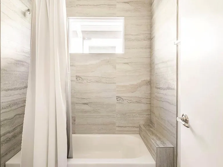 10211 Las Nubes Ave — Photo 25