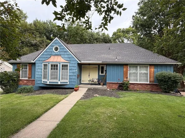 1308 E 97th Ter, Kansas City, MO 64131