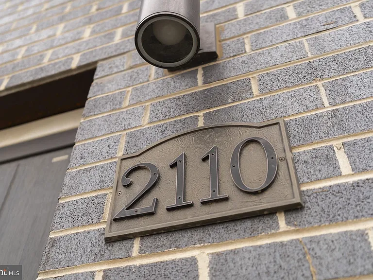 2110 W Master St #C — Photo 19