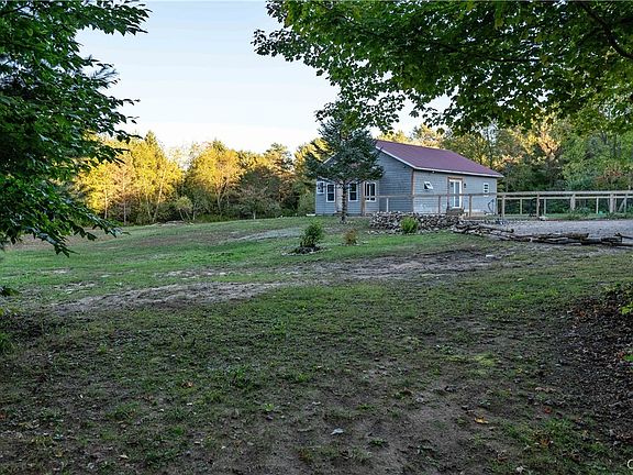 3rd image of 8831 Lachausse Rd