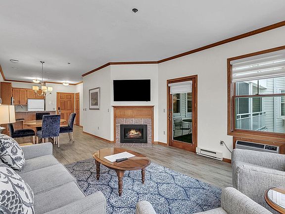 3rd image of 101 Osthoff AVENUE #287