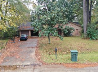 5145 Wildwood Dr, Beaumont, TX 77708